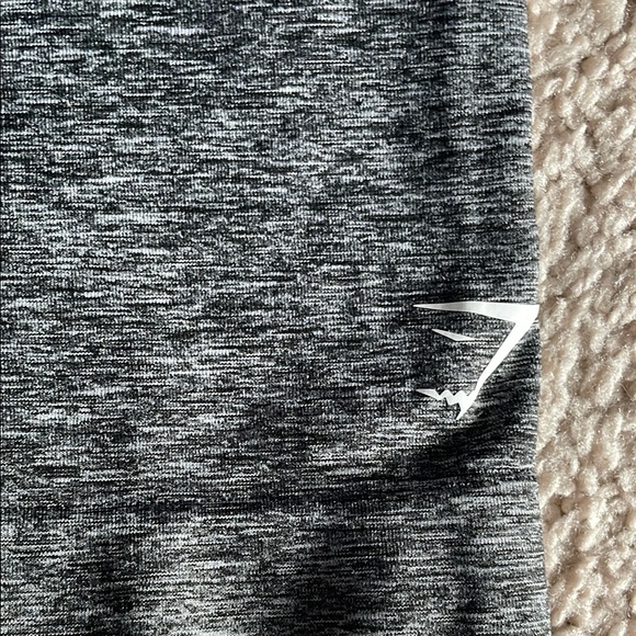 Gymshark ombré Black and Gray Bottoms - Picture 6 of 7